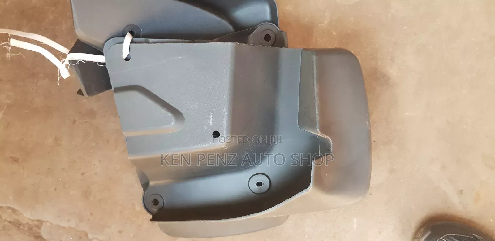 Toyota Hiace 2010 - 2015/ Drone Mudflaps (Set)
