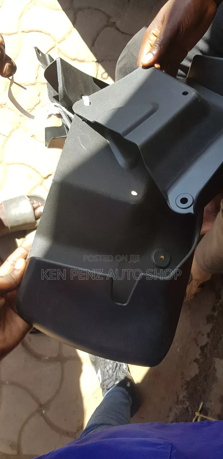 Toyota Hiace 2010 - 2015/ Drone Mudflaps (Set)