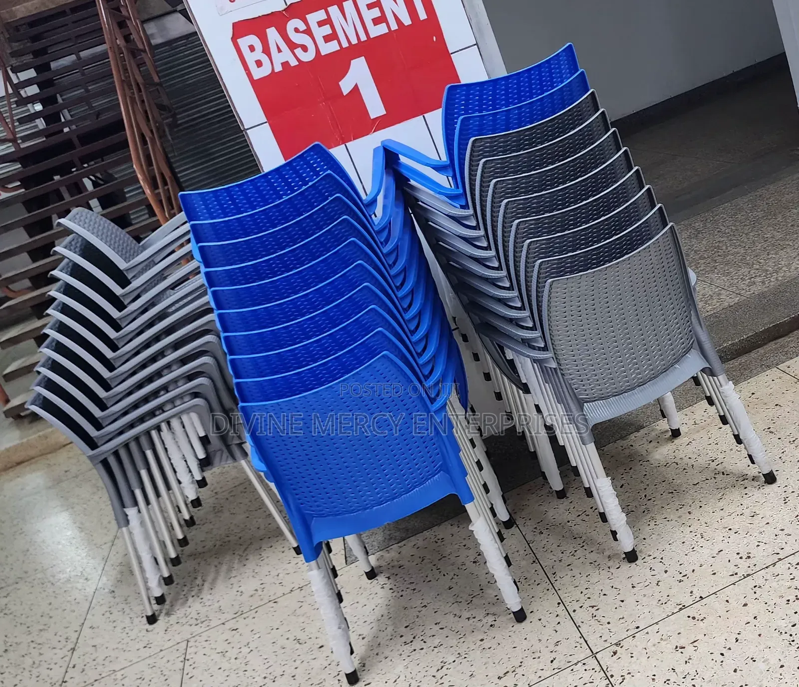 Bambu Chair With Steel Leg