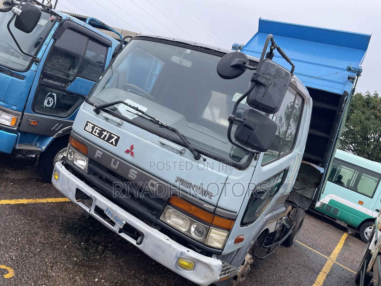 Mitsubishi Fuso Dumper Perfect Tray 1990 Blue