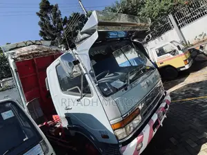 Fuso Tipper