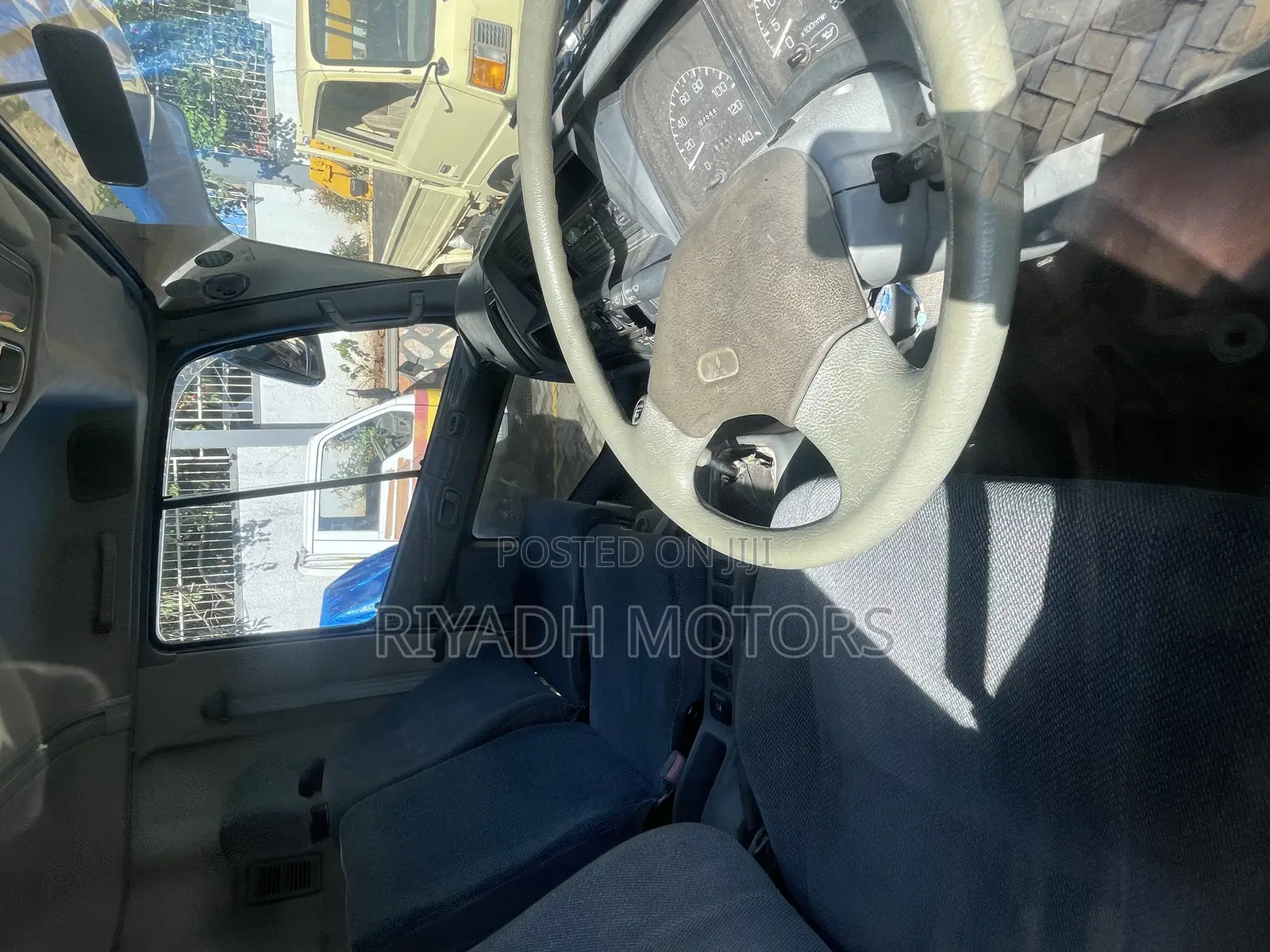 Fuso Tipper