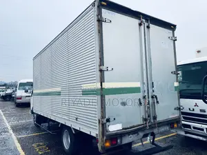 Canter 4d33 Engine Box Body