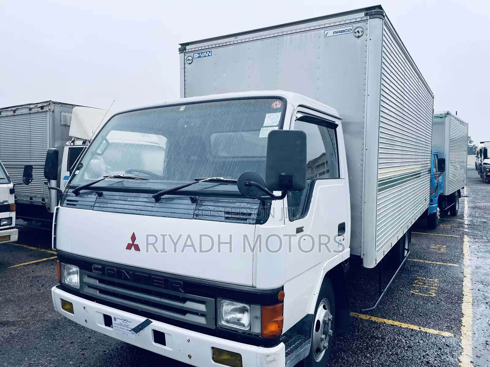 Canter 4d33 Engine Box Body