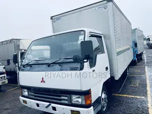 Canter 4d33 Engine Box Body