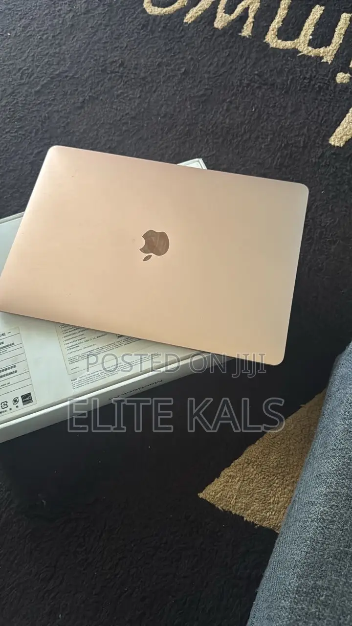 Laptop Apple MacBook Air 2020 8GB Intel Core i5 SSD 256GB