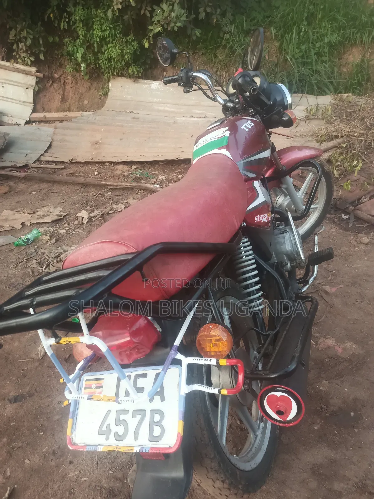 TVS HLX 125 2023 Red