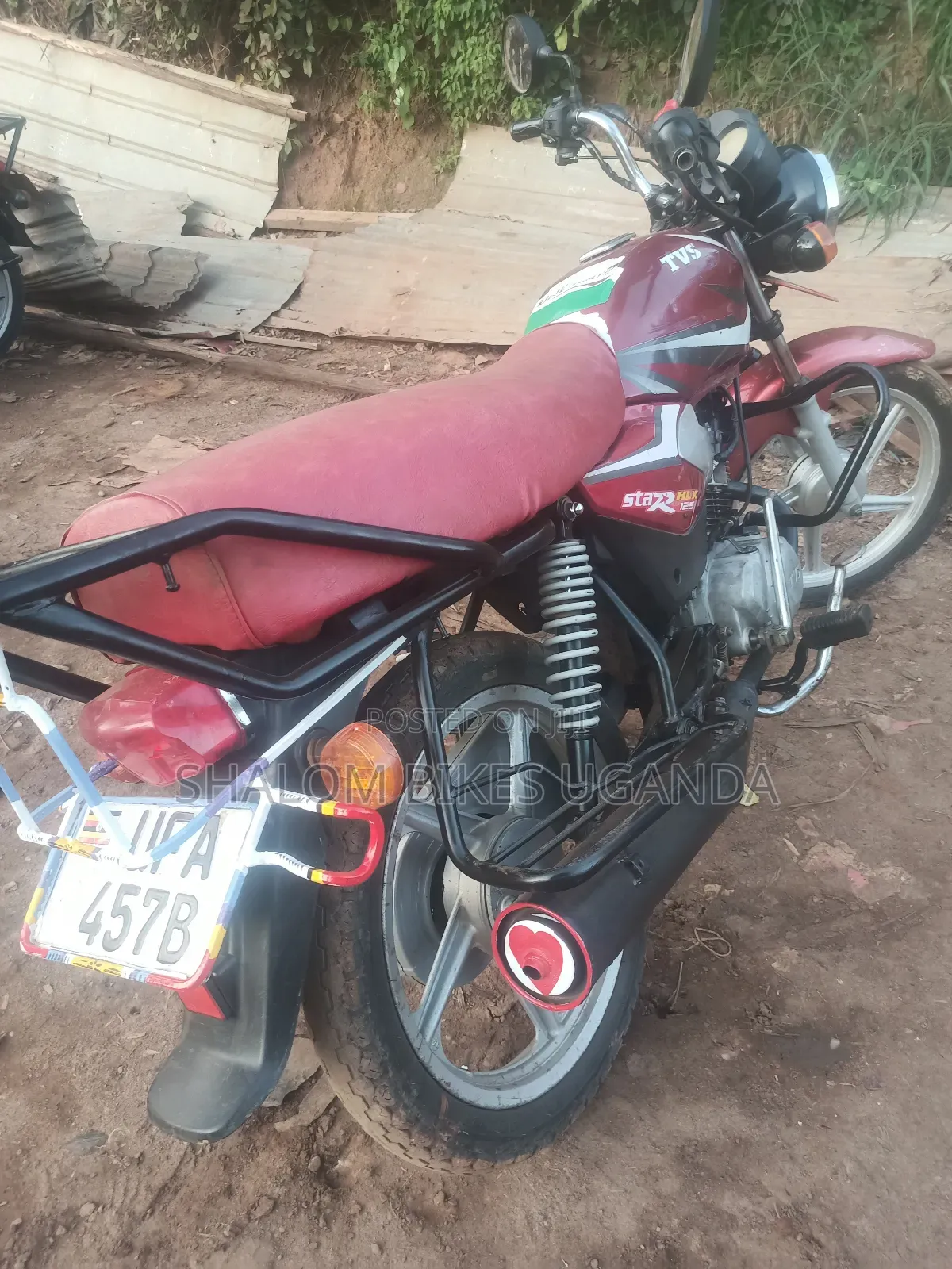 TVS HLX 125 2023 Red