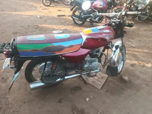 Bajaj Boxer 100 2021 Red