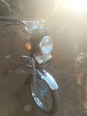 Bajaj Boxer 100 2021 Red