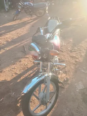 Bajaj CT 110X 2023 Red