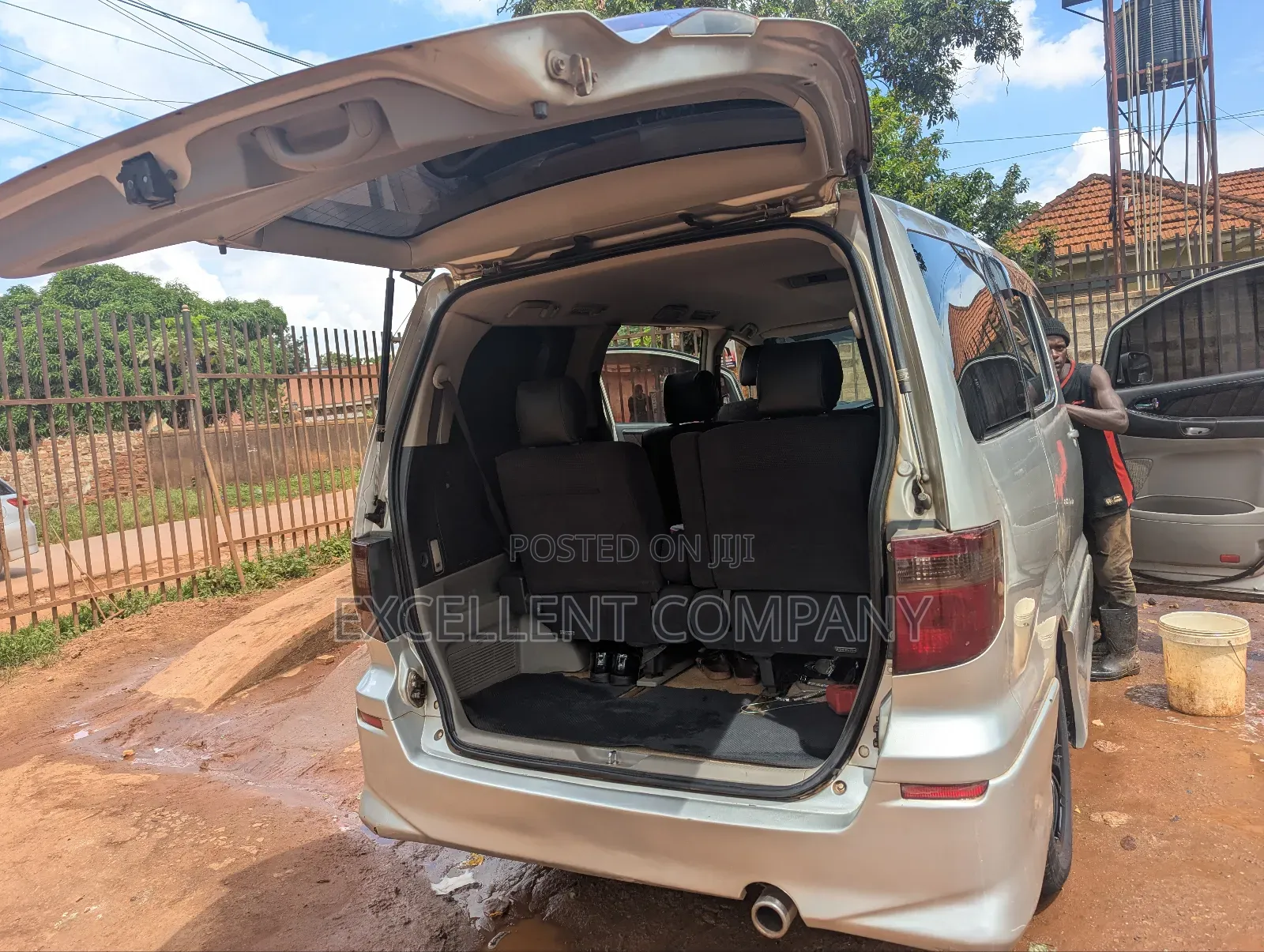 Toyota Alphard 2.4 Petrol AWD 2003 Silver