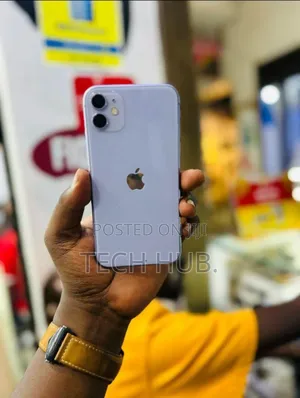 Photo - Apple iPhone 11 128 GB White