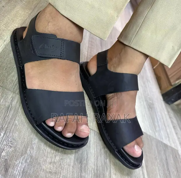 Original Men'S Black Leather Clarks Ankle Strap Sandals in Central