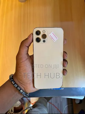 Photo - Apple iPhone 12 Pro 256 GB Gold