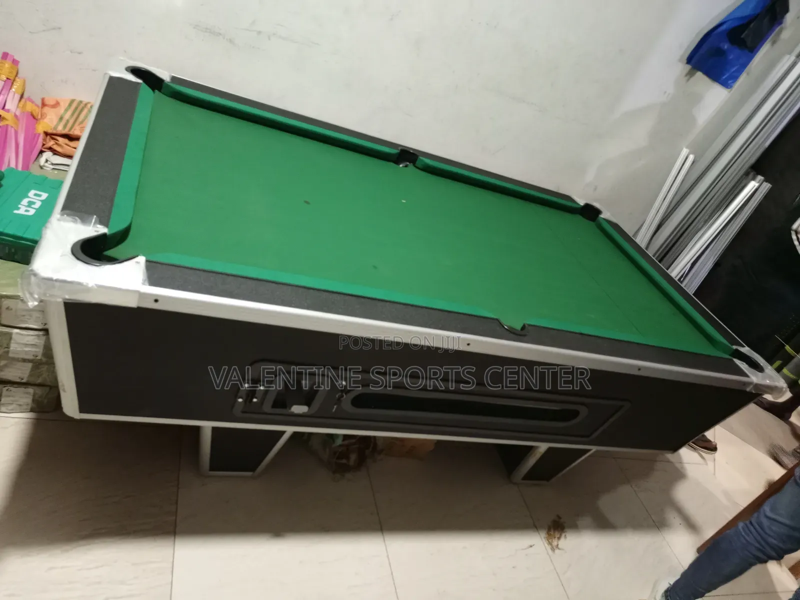 One Box Balls 2 Pics Cue Stick, 5pics Tops, 5pics Chok Pool