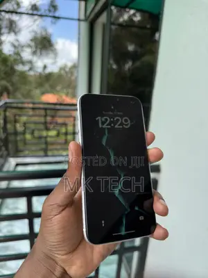 Apple iPhone 11 64 GB White