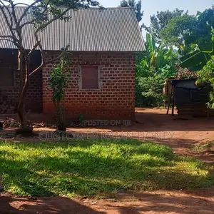 Land in Buikwe Town Council