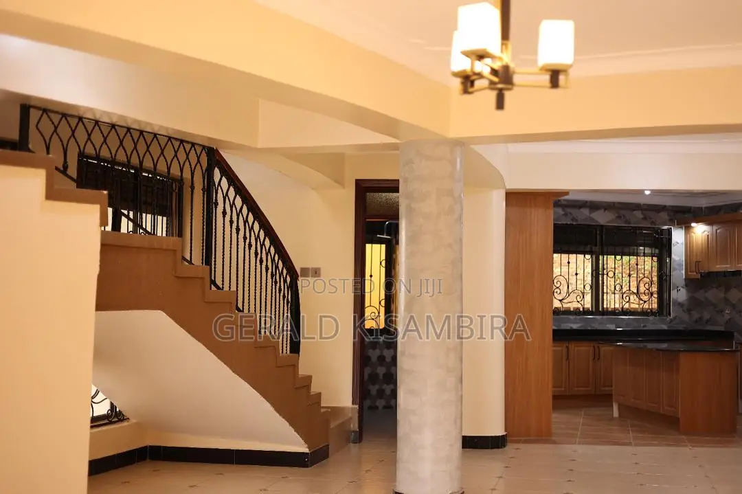 3bdrm Duplex in Ssabagabo-Makindye for rent