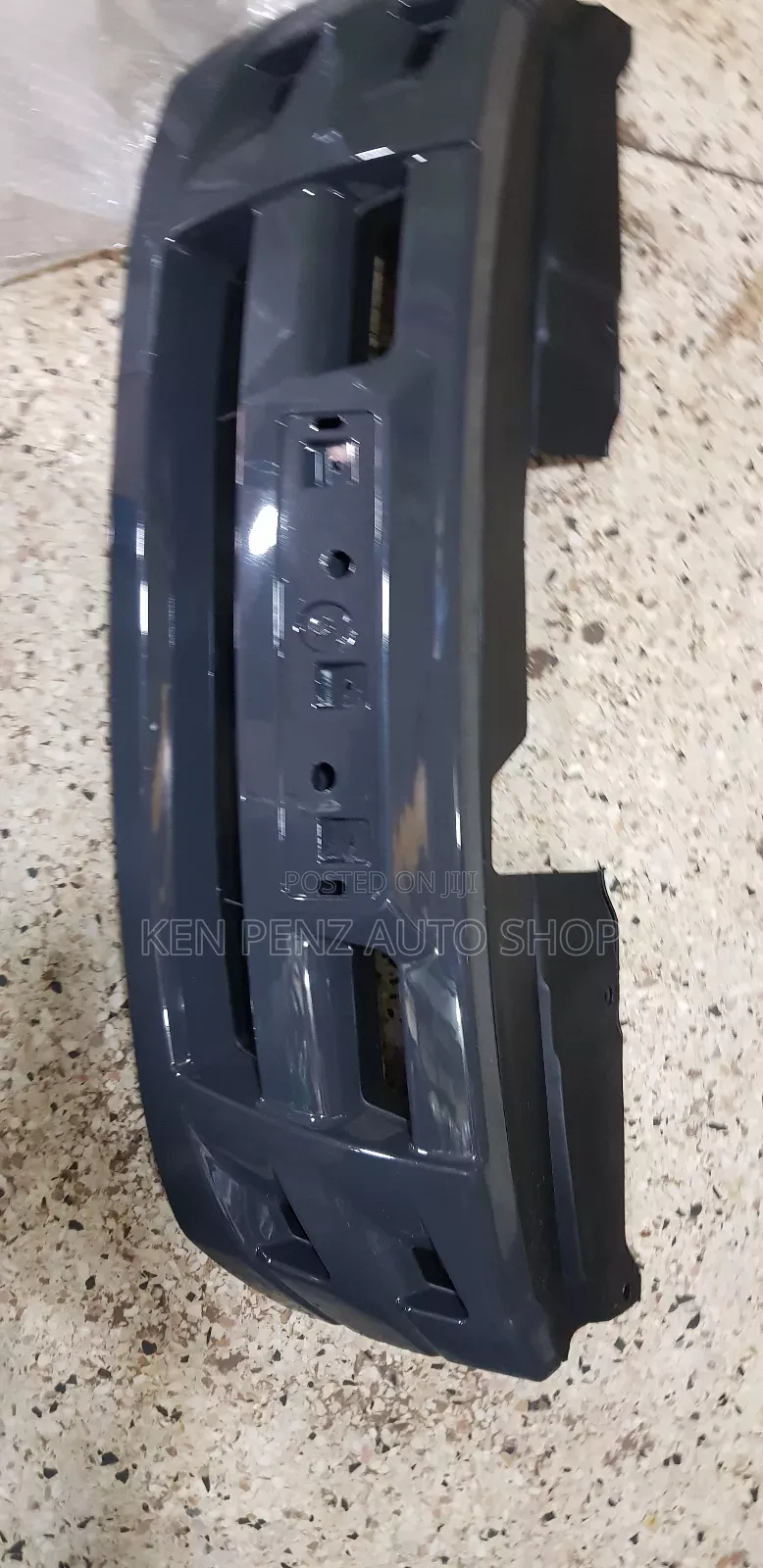 Isuzu Dmax 2012 - 2016 Grill