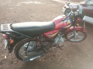 Bajaj CT 110X 2023 Red