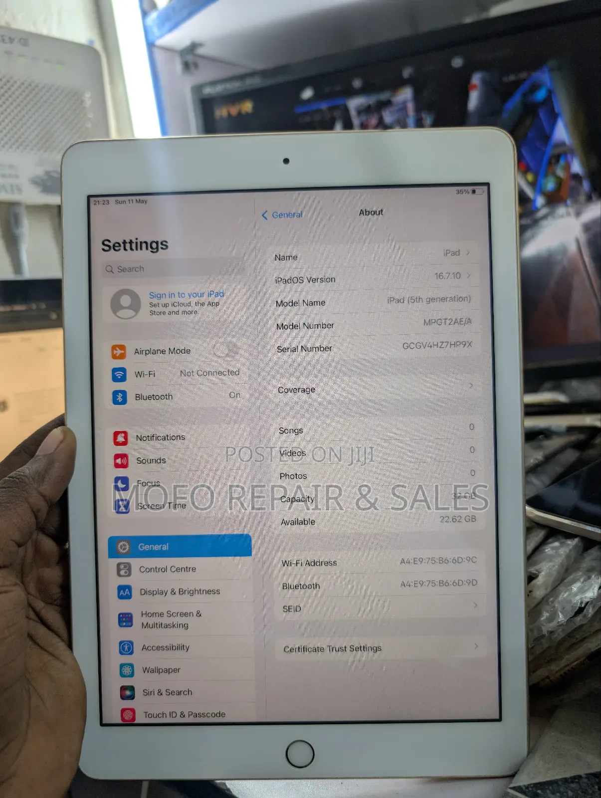 Apple iPad 9.7 32 GB White