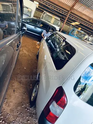 Toyota Succeed SV Premium 2016 White