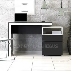 Black and White /4ft 2ft Modern /Good Furniture/