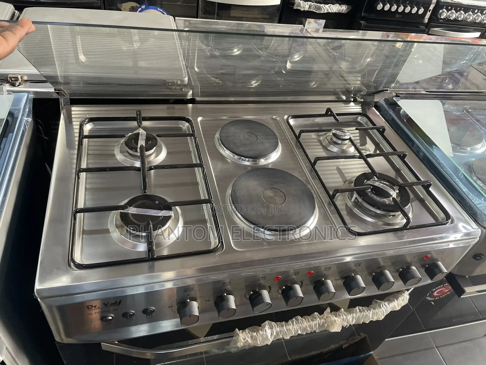 4 by 2 Volt Cooker