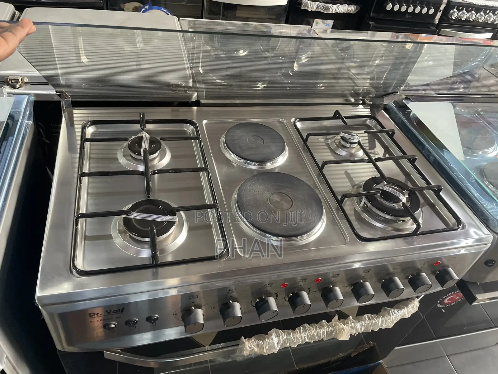 4 by 2 Volt Cooker