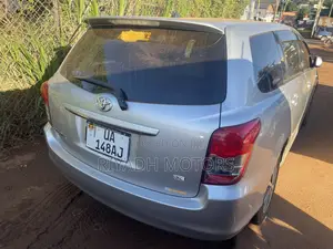 Toyota Corolla Fielder 1.5 Petrol FWD 2011 Silver