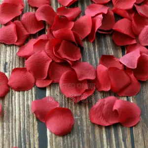 Artificial Rose Petals