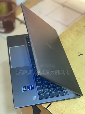 New Laptop HP ZBook Power G9 I7 16GB Intel Core I7 SSD 1T