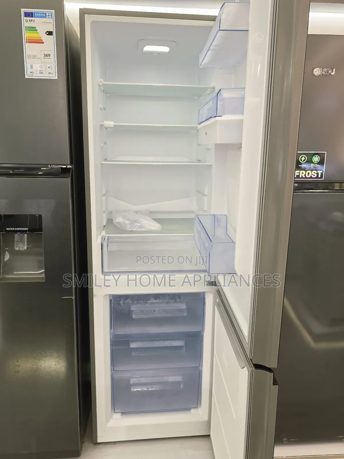 369ltrs SPJ Black Mirror Finish Refrigerator With Dispenser