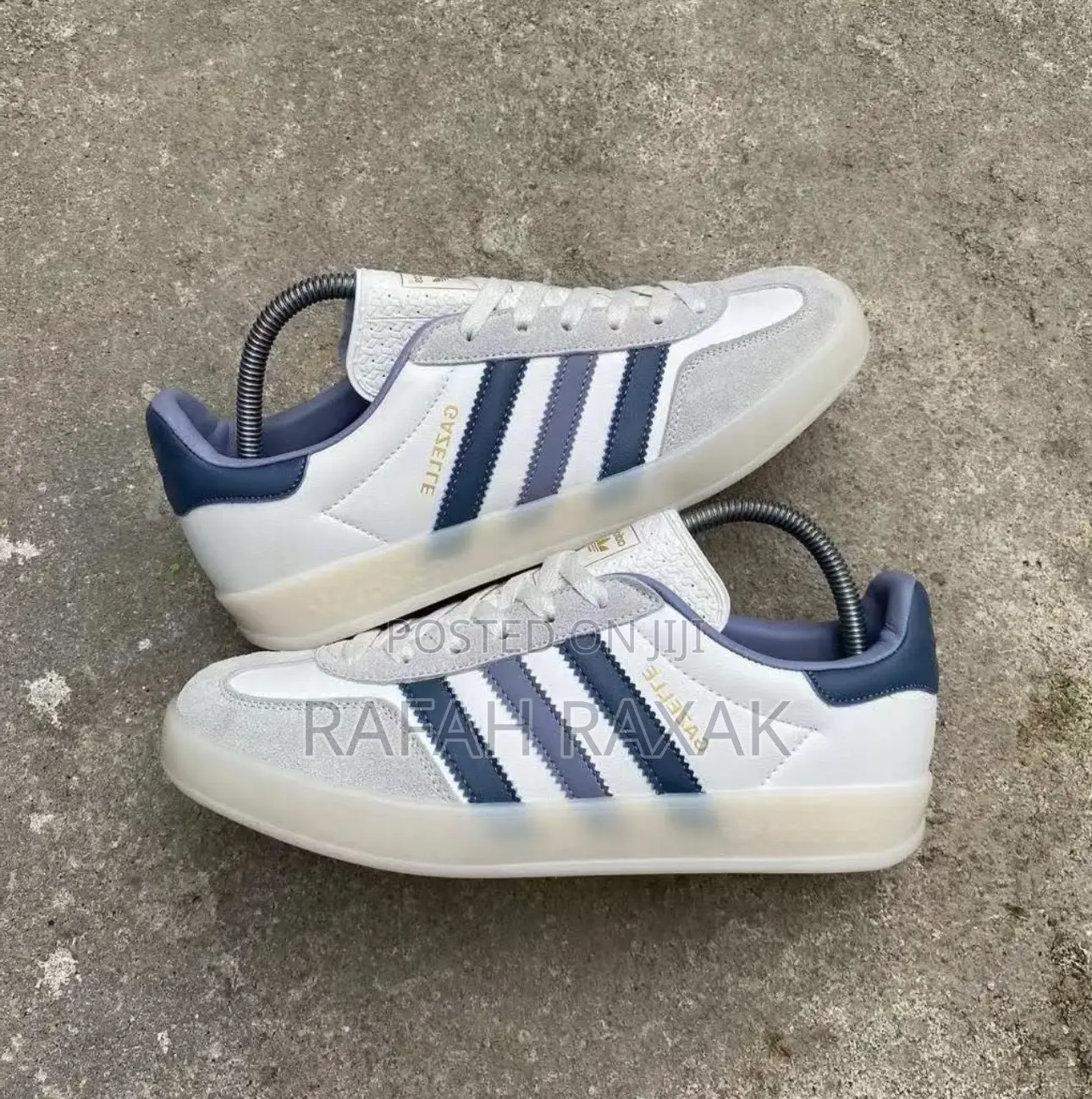 Original Classic Adidas Gazelle Leather Sneakers
