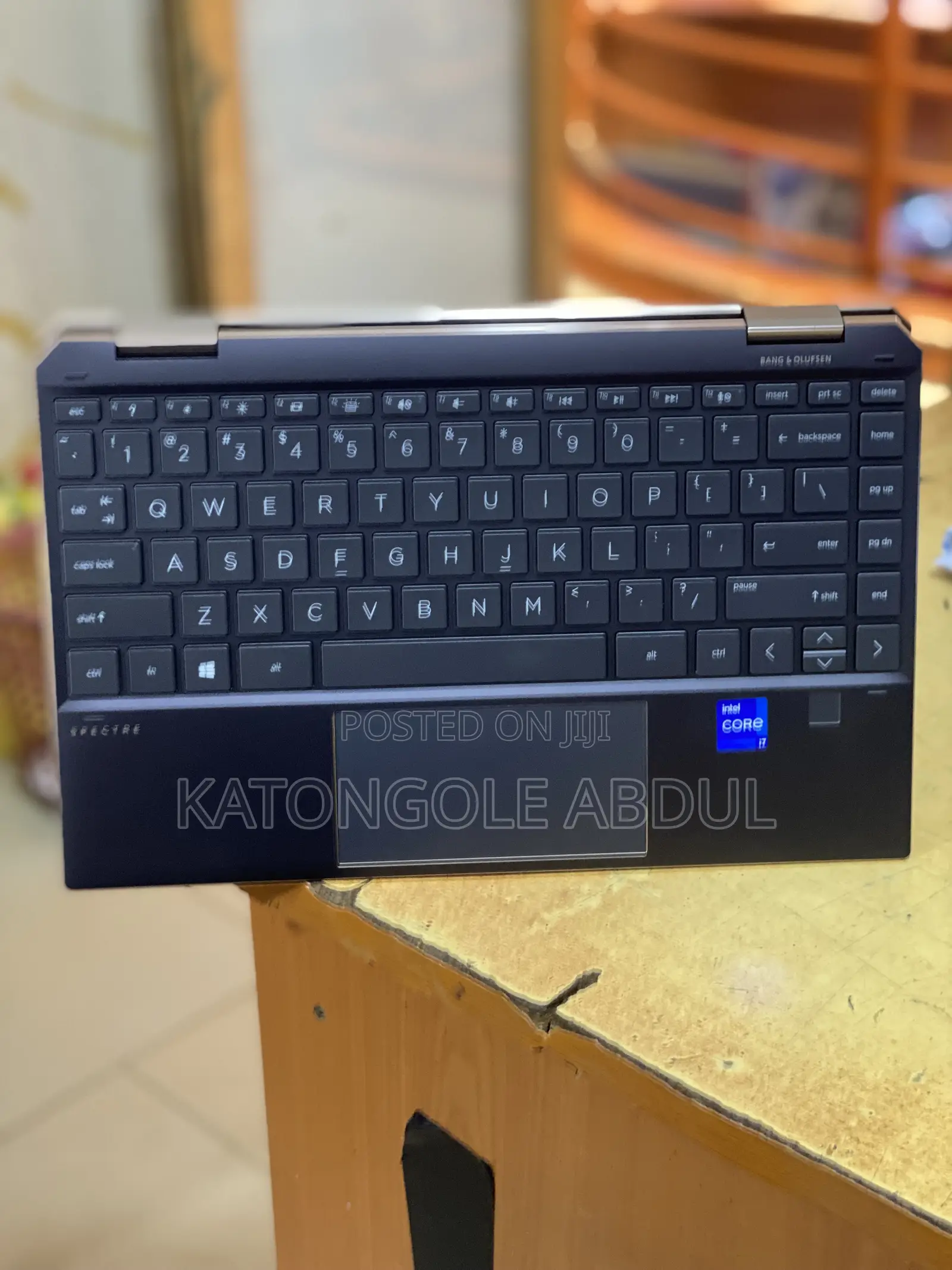New Laptop HP Spectra 13 16GB Intel Core I7 SSD 500GB
