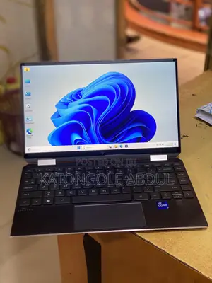 New Laptop HP Spectra 13 16GB Intel Core I7 SSD 500GB