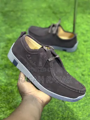 Original Men’S Coffee Brown/Grey Suede Clarks Wallabees