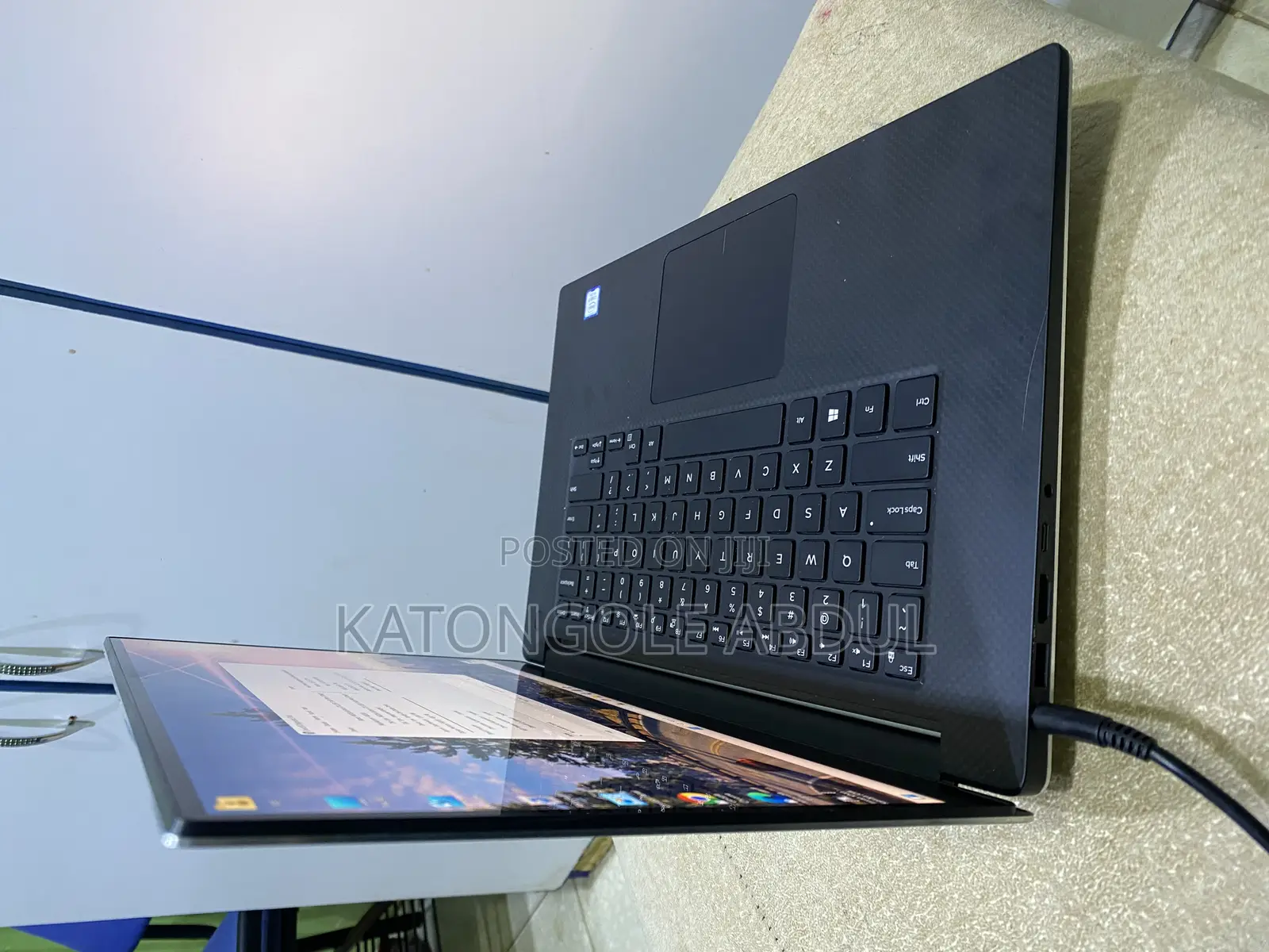 New Laptop Dell XPS 15 9570 16GB Intel Core I7 SSD 512GB