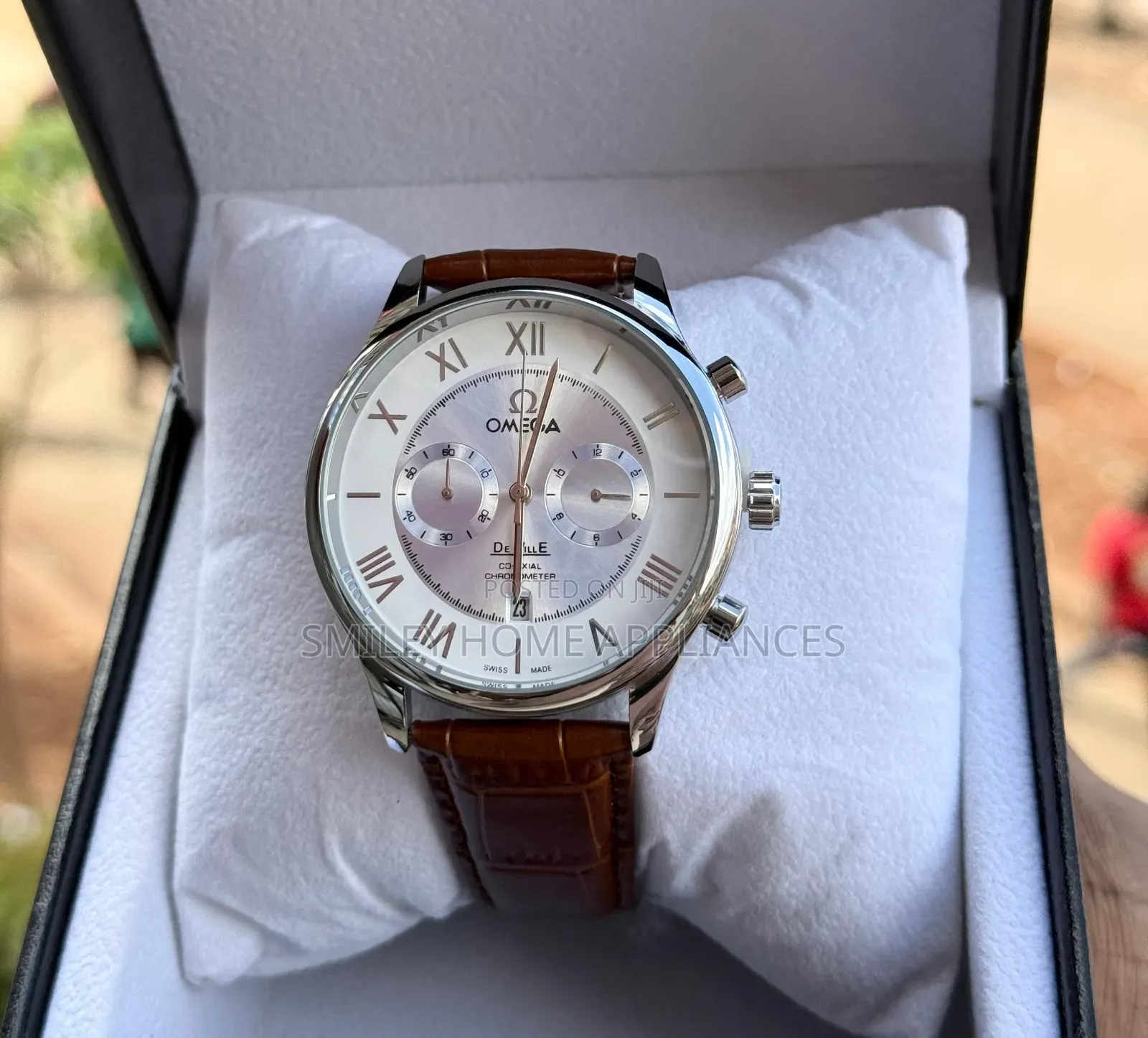 Omega Men's Classy Analog Wrist Watch With Genuine Leather