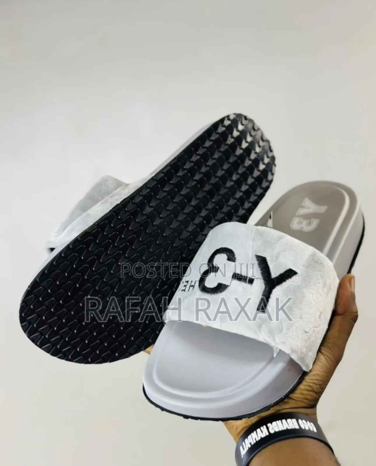 Men’S Gray Adidas Y-3 Slides Push in Sandals