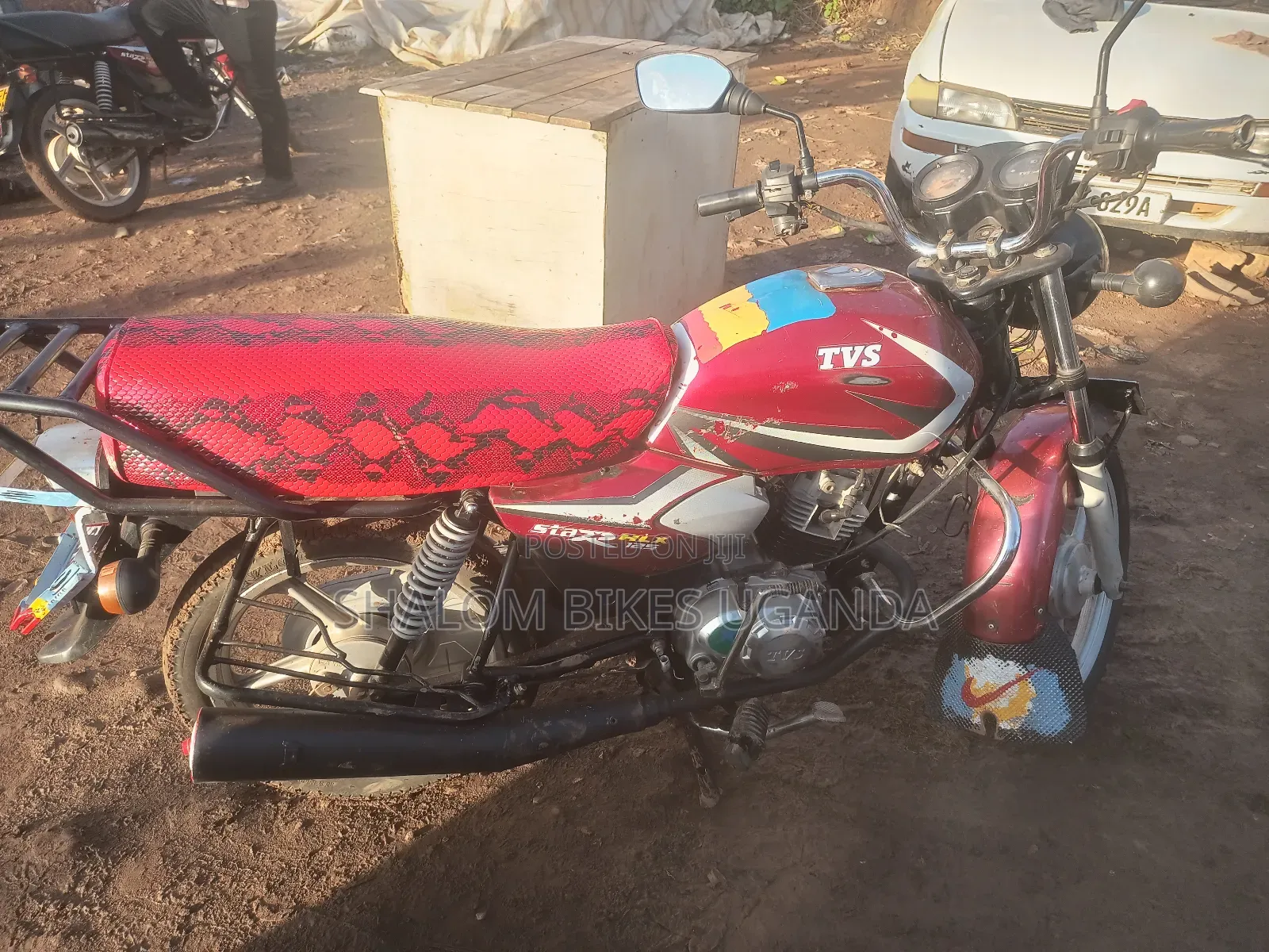 TVS HLX 125 2022 Red
