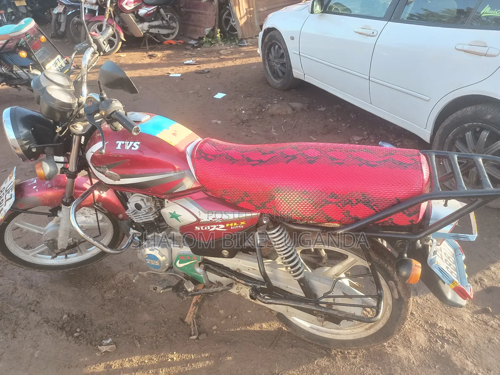 TVS HLX 125 2022 Red