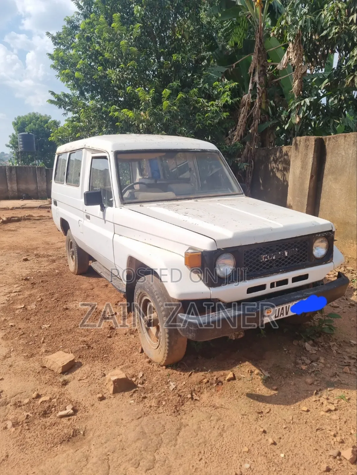 Toyota Land Cruiser 70 1989 White