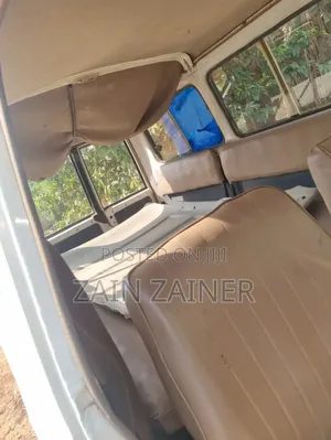 Toyota Land Cruiser 70 1989 White