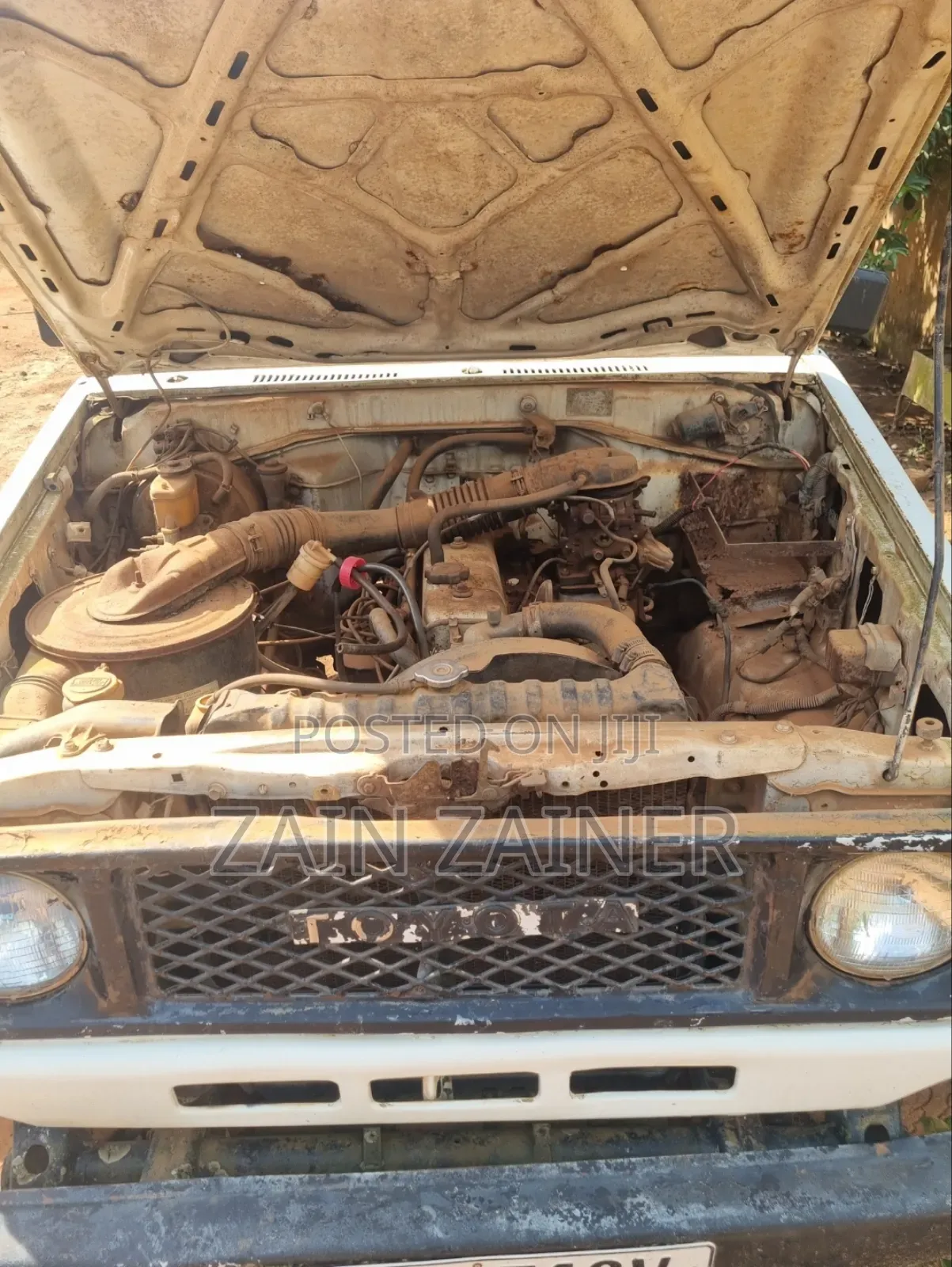 Toyota Land Cruiser 70 1989 White