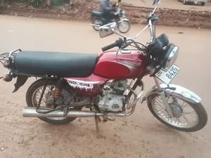 Bajaj Boxer 100 2023 Red