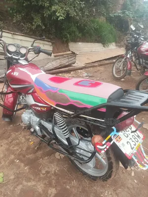 TVS HLX 125 2023 Red