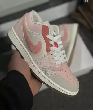 Jordan 1 Low Se Mighty Swooshers