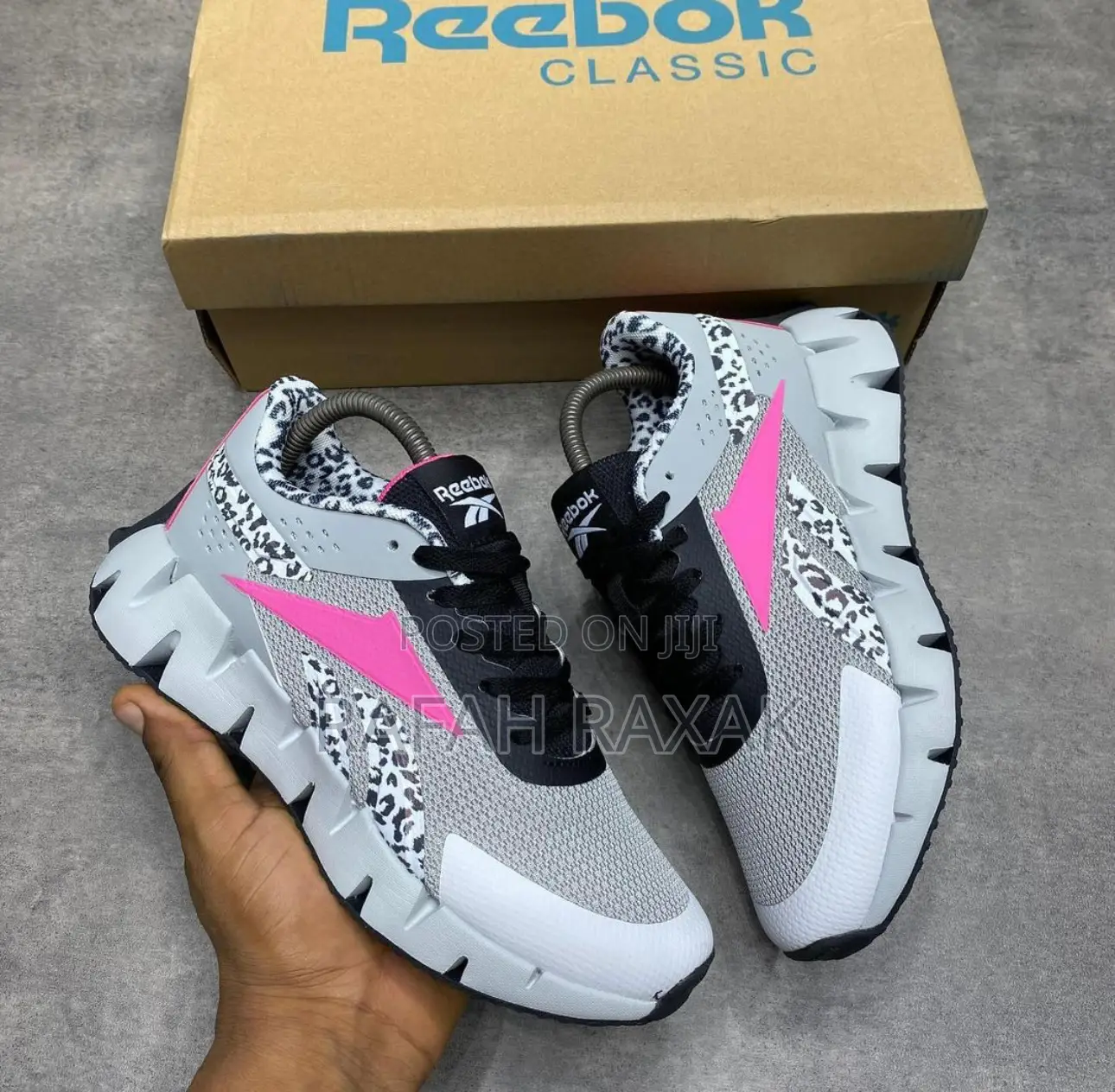 Original Women’S Reebok Zig Dynamic Sneakers